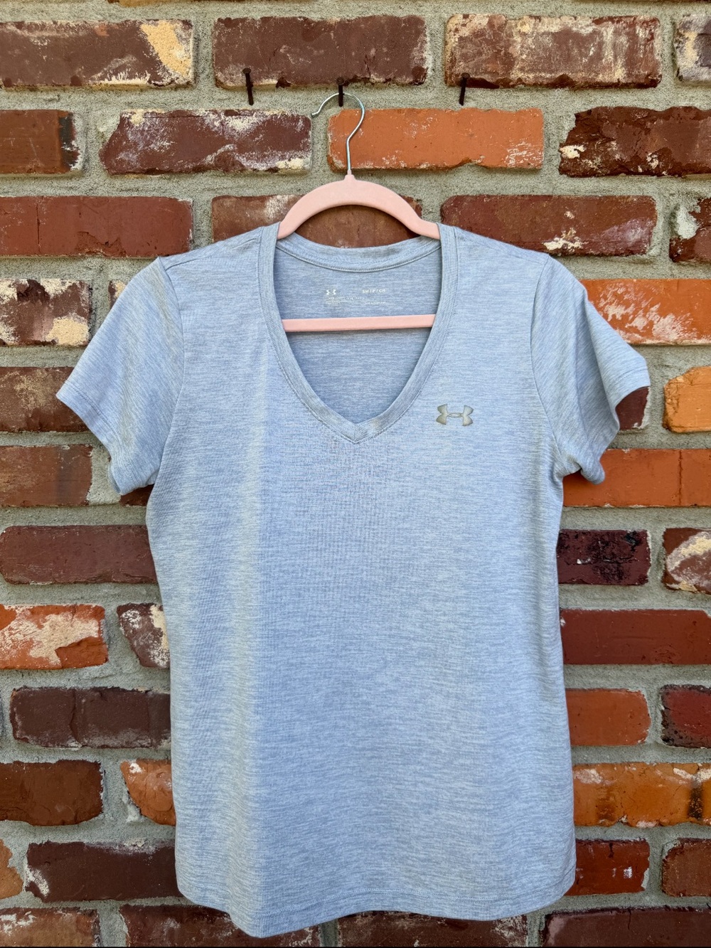 EUC Under Armour Tee